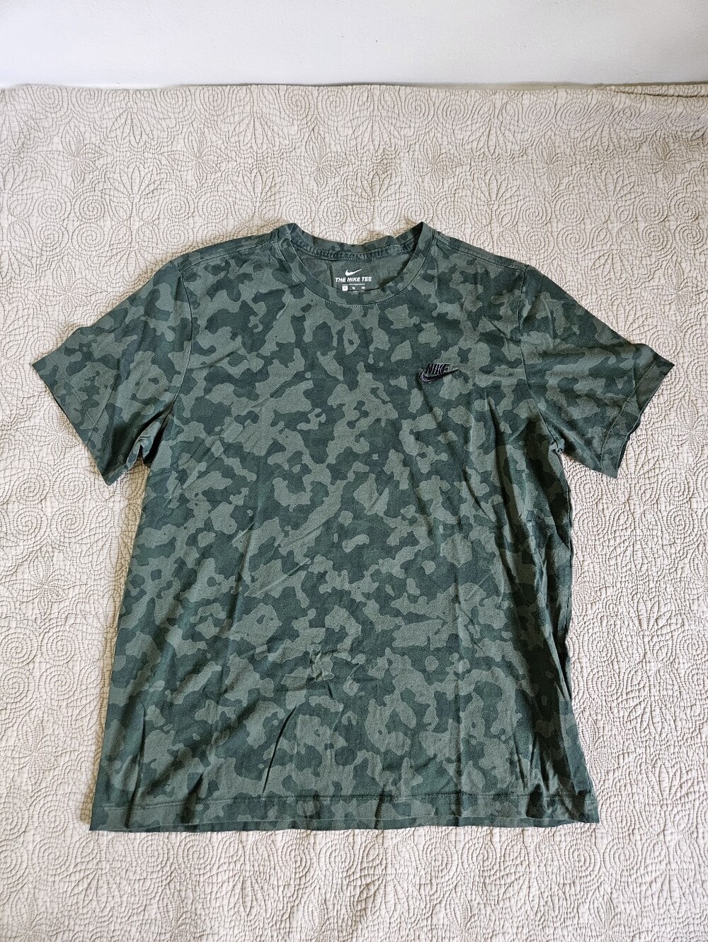 Men's Nike Camo T-shirt, Size XL, 100% Cotton